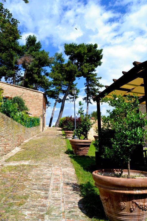 Mons Major Relais Villa Montemaggiore al Metauro Екстериор снимка